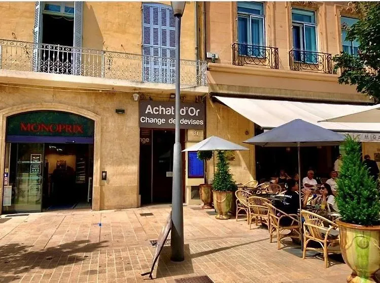 Appartement De Luxe : Le Petit Trianon Au Coeur D'Aix-En-Provence 0*, Aix-en-Provence
