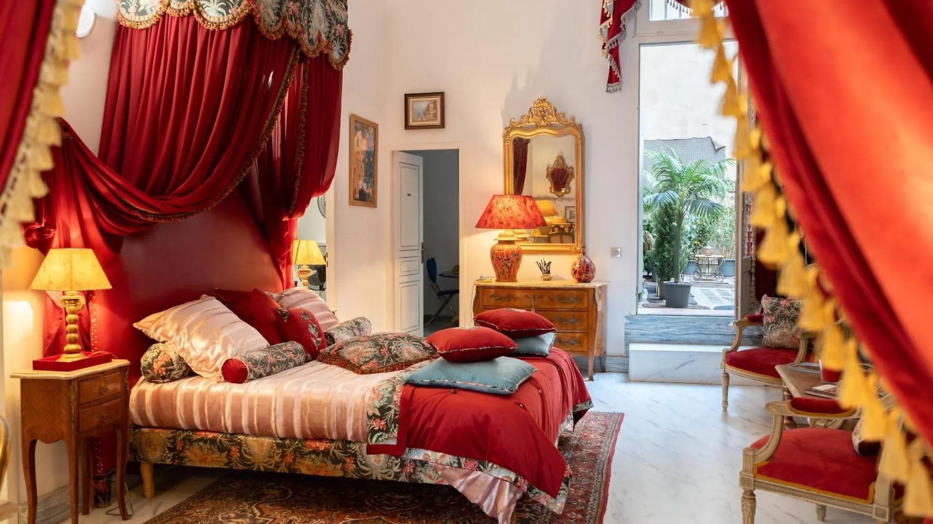 Appartement De Luxe : Le Petit Trianon Au Coeur D'Aix-En-Provence 0*, Aix-en-Provence